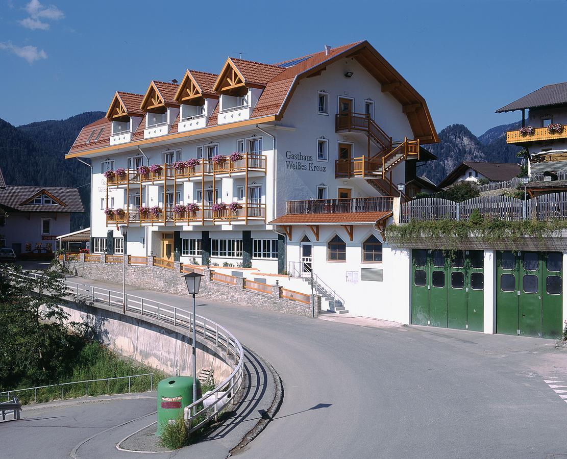 Gasthaus Zum Weissen Kreuz Lazfons Екстериор снимка